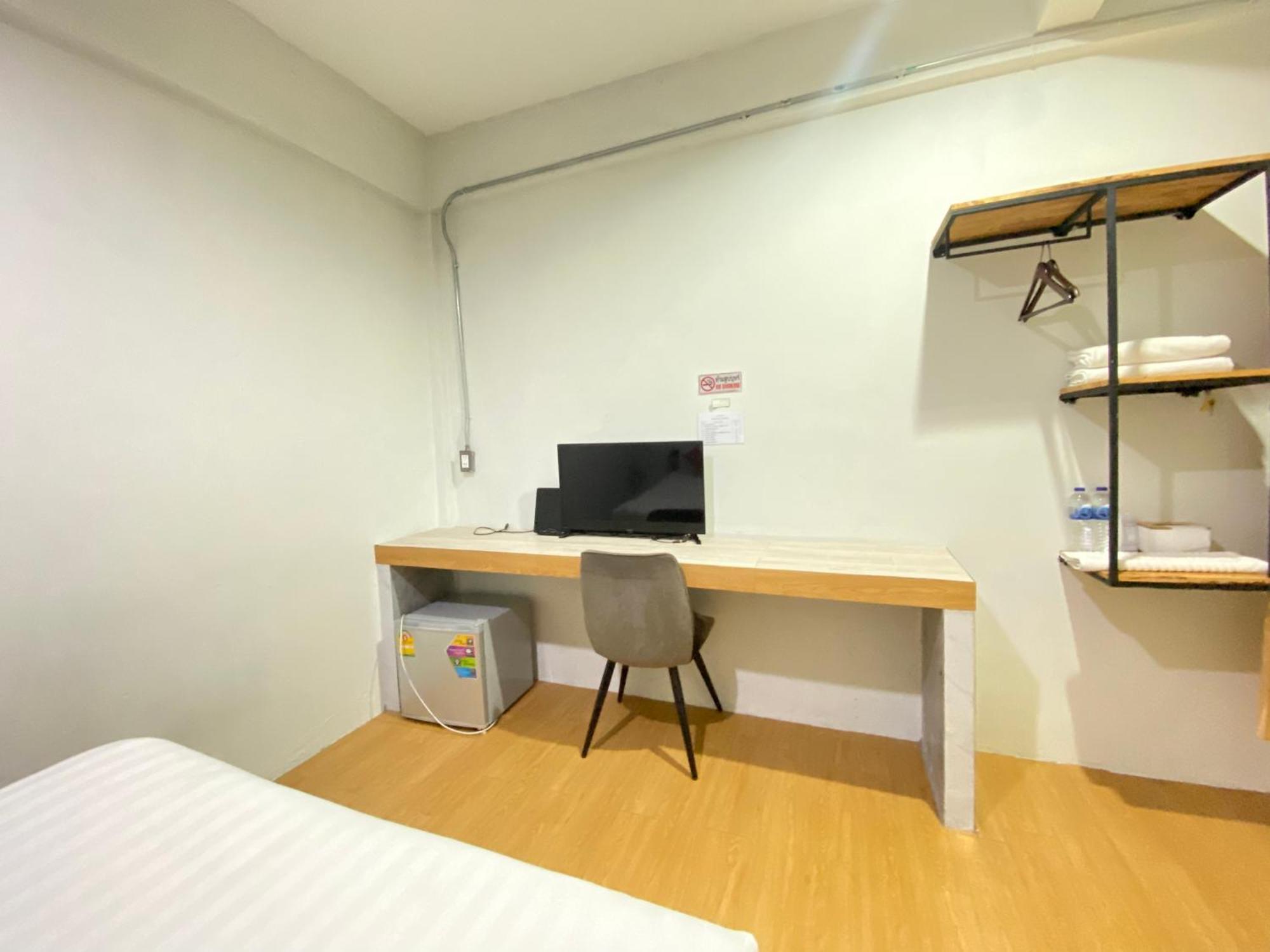 ซับรูมโฮเทล Subroom Hotel Surat Thani Zewnętrze zdjęcie